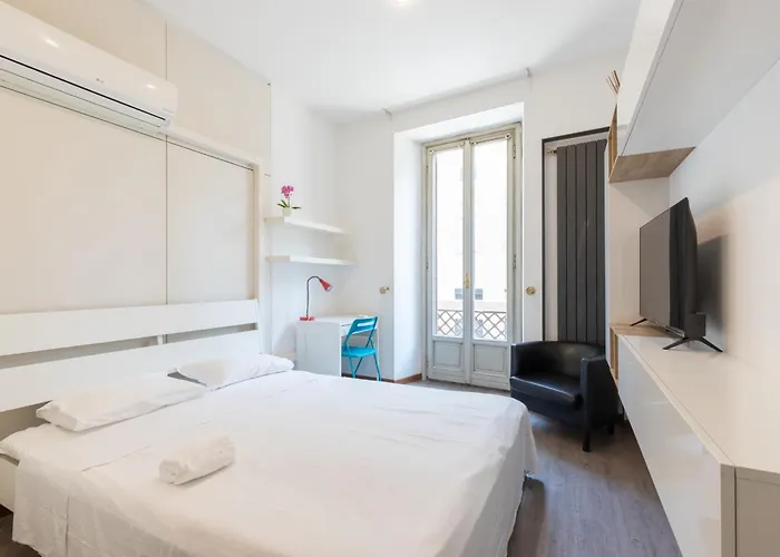 Corso Venezia Suite With Double Bathroom And Balcony